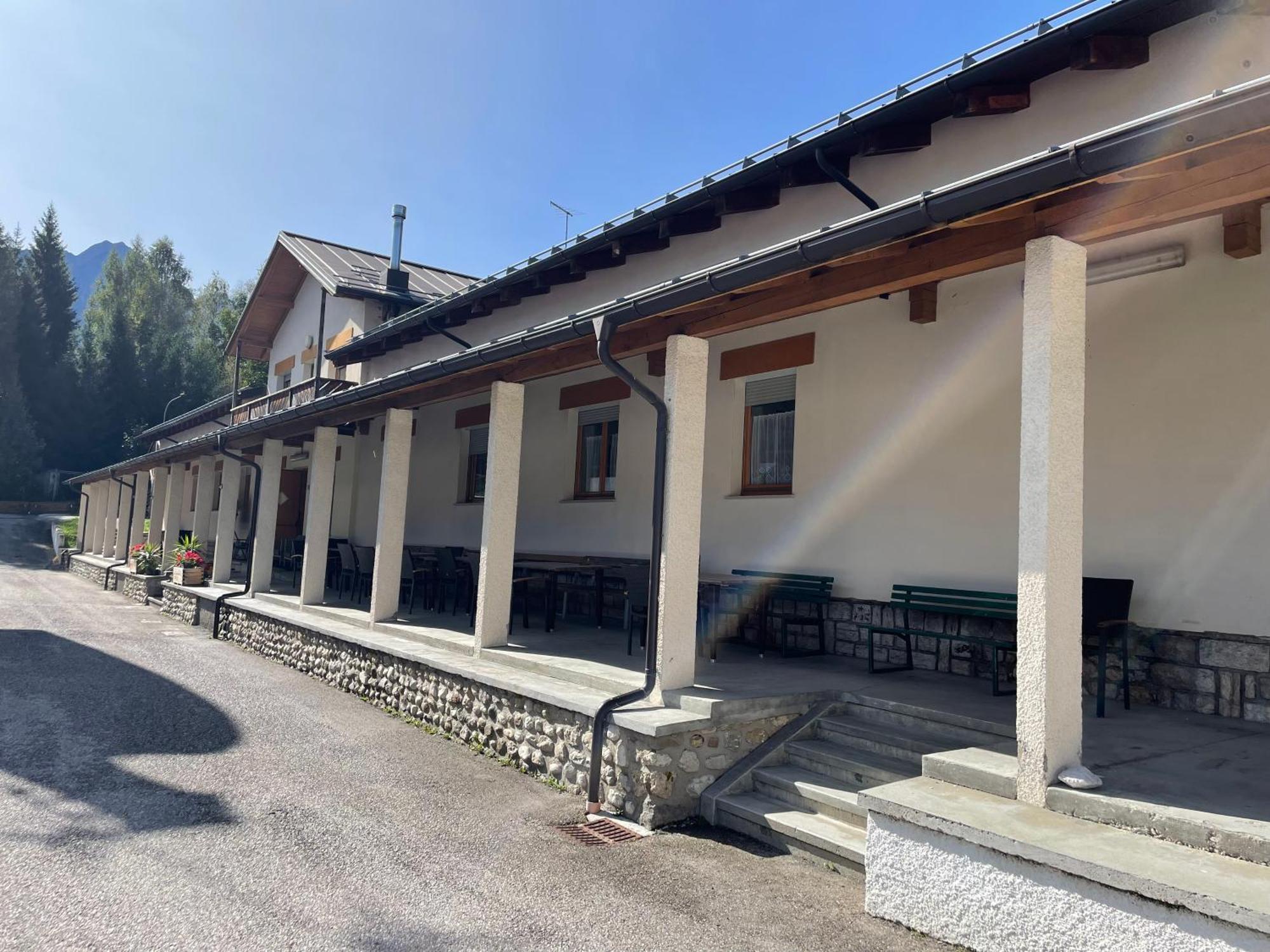Lunga Via Delle Dolomiti Hotel Calalzo di Cadore Buitenkant foto